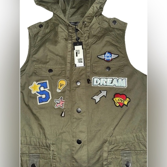 NWT Romeo & Juliet Hooded Cargo Patch Work Khaki Vest Sizes M - Picture 4 of 8
